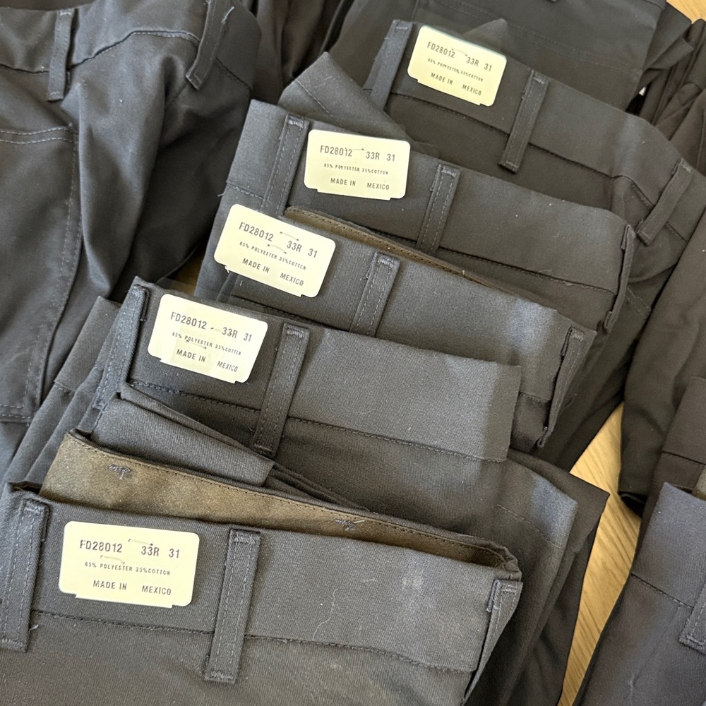Men's Navy Cargo Pants FedEx - Picture 2 of 4